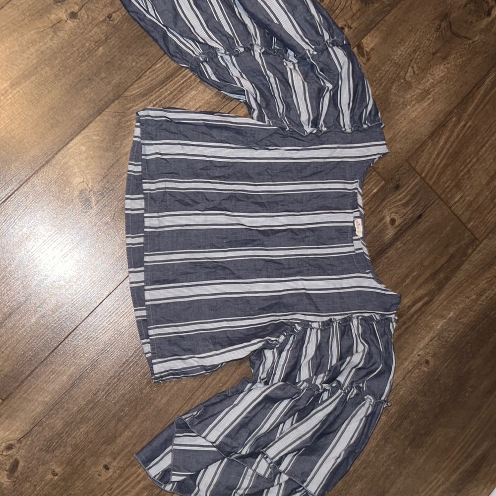 American Eagle Shirt